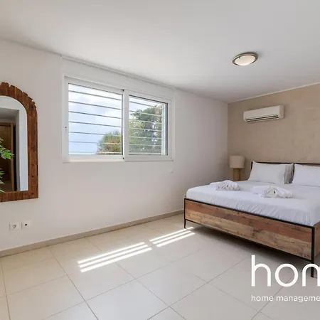 Villa Sea View Proteus Homm In *